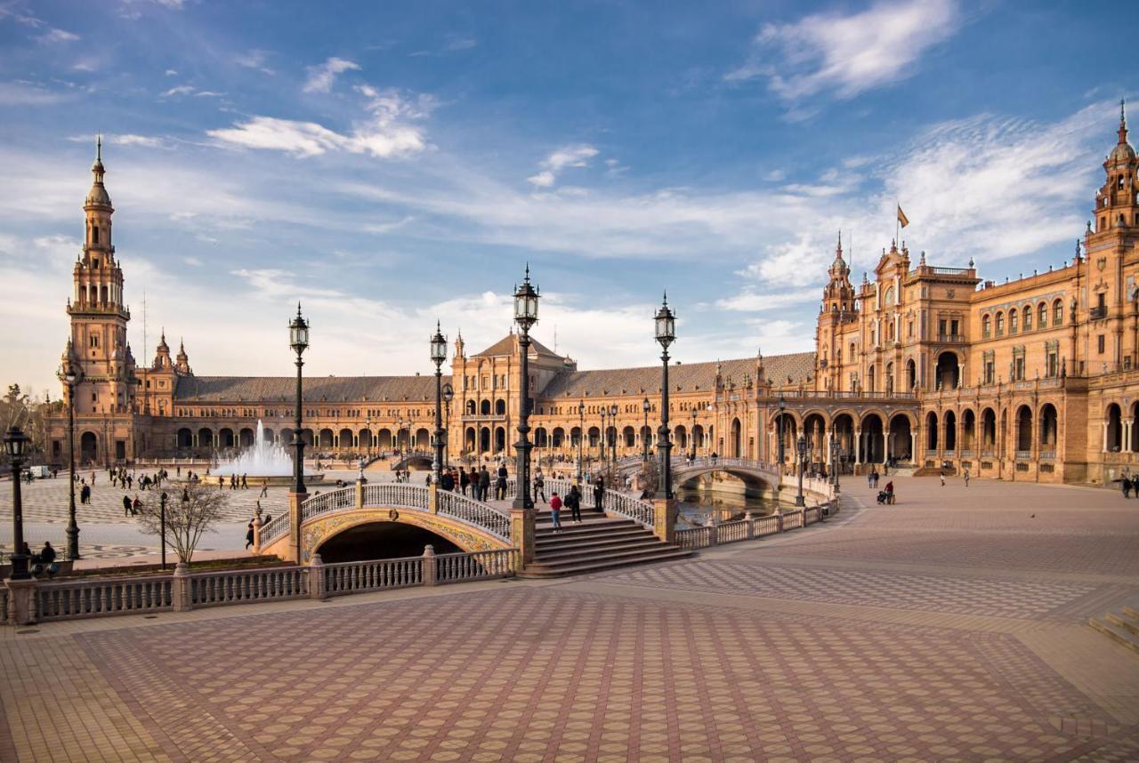 Apartment Rodrigo De Triana Courtyard By Valcambre