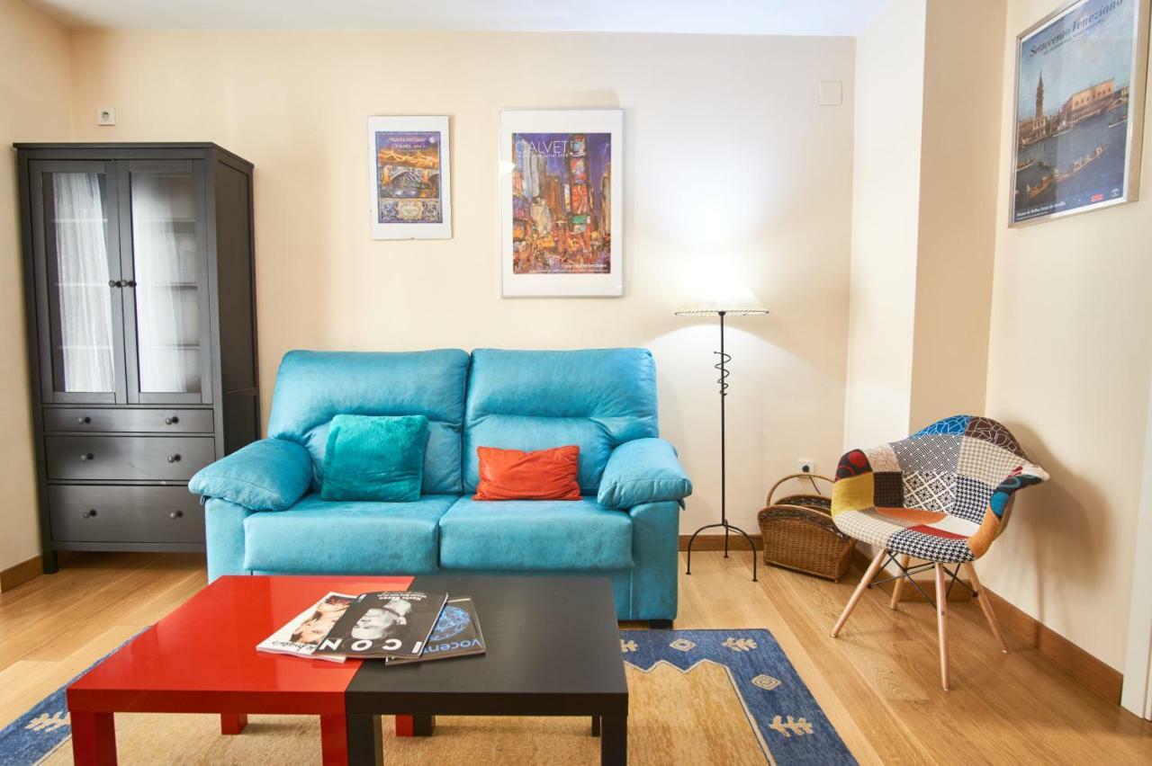 Rodrigo De Triana Courtyard By Valcambre Appartement *