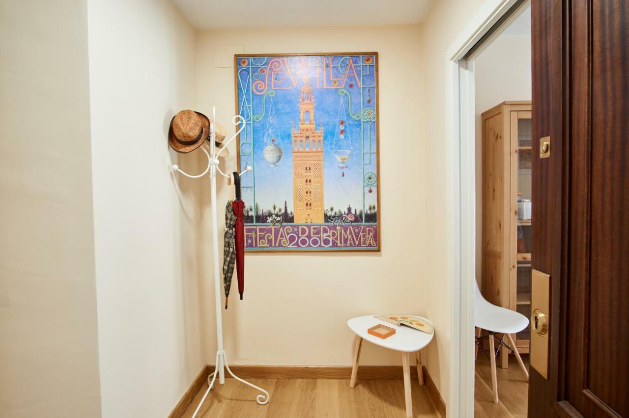 Apartment Rodrigo De Triana Courtyard By Valcambre Seville